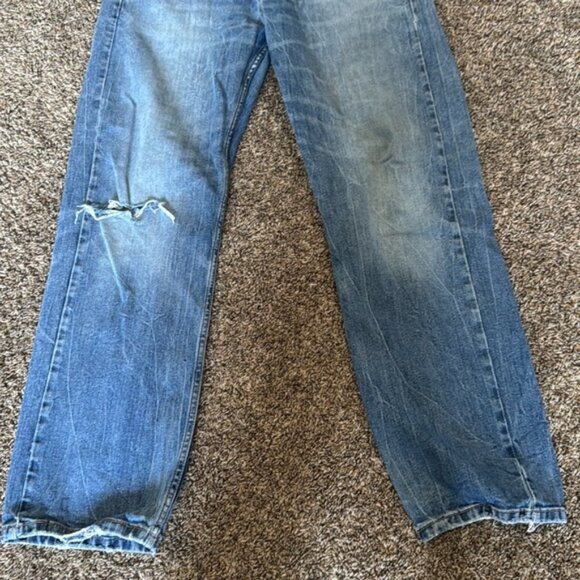 Levis Distressed Jeans Size 32 X 32 - Picture 4 of 9